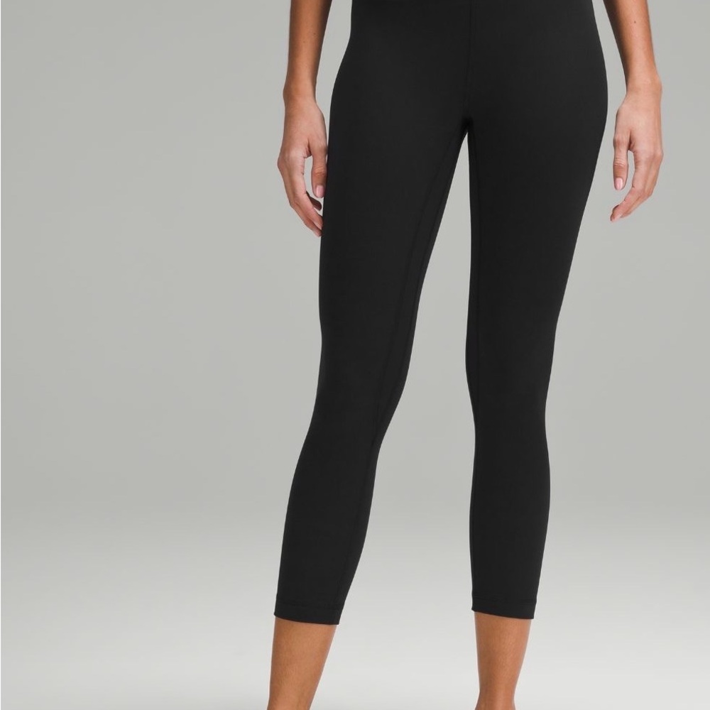 Women's or girls  lululemon Align™ High-Rise Crop 23" Black